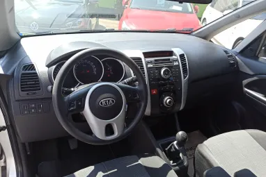 KIA VENGA 1.4 EX Machine Silver +1.Tulajdonos +Vez.Szervizkönyv +Keveset futott +3X-s GARANCIA !!