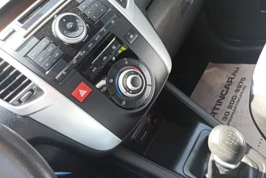 KIA VENGA 1.4 EX Machine Silver +1.Tulajdonos +Vez.Szervizkönyv +Keveset futott +3X-s GARANCIA !!