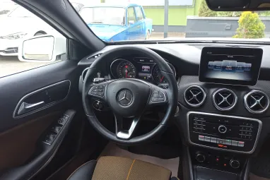 MERCEDES-BENZ GLA 200 7G-DCT Polar White +Eredeti Magyar Autó +Mint az ÚJ +3X-s GARANCIA !!