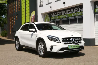 MERCEDES-BENZ GLA 200 7G-DCT Polar White +Eredeti Magyar Autó +Mint az ÚJ +3X-s GARANCIA !!