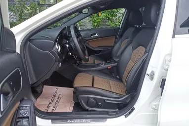 MERCEDES-BENZ GLA 200 7G-DCT Polar White +Eredeti Magyar Autó +Mint az ÚJ +3X-s GARANCIA !!