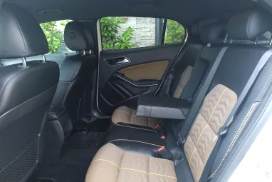 MERCEDES-BENZ GLA 200 7G-DCT Polar White +Eredeti Magyar Autó +Mint az ÚJ +3X-s GARANCIA !!
