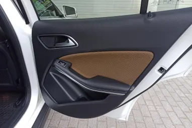 MERCEDES-BENZ GLA 200 7G-DCT Polar White +Eredeti Magyar Autó +Mint az ÚJ +3X-s GARANCIA !!