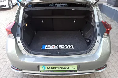 TOYOTA AURIS 1.8 HSD Selection (Automata) Team Dynamic +Super Silver Metallic +14E km +Mint az Új +3X-s GARANCIA !!
