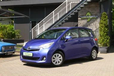 TOYOTA VERSO-S Verso S 1.33 VVT-i Satin Blue Metallic +1.Tulajdonos +Keveset futott +Tolatókamera +3X-s GARANCIA !