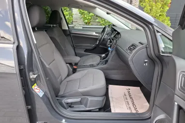 VOLKSWAGEN GOLF e-Golf Comfortline Limestone Grey Metallic +Mint az ÚJ +60E Km +3X-s GARANCIA !!