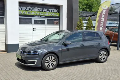 VOLKSWAGEN GOLF e-Golf Comfortline Limestone Grey Metallic +Mint az ÚJ +60E Km +3X-s GARANCIA !!