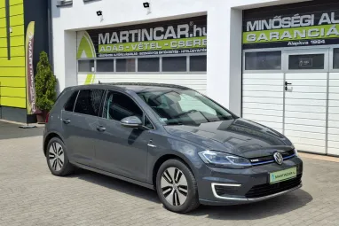 VOLKSWAGEN GOLF e-Golf Comfortline Limestone Grey Metallic +Mint az ÚJ +60E Km +3X-s GARANCIA !!