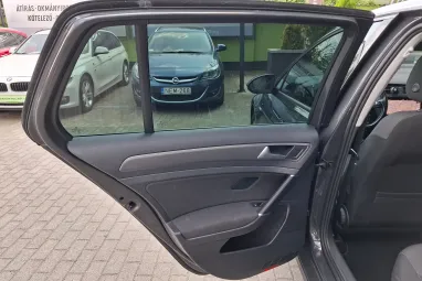 VOLKSWAGEN GOLF e-Golf Comfortline Limestone Grey Metallic +Mint az ÚJ +60E Km +3X-s GARANCIA !!
