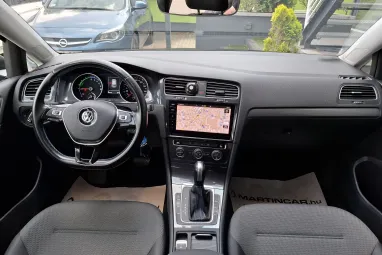 VOLKSWAGEN GOLF e-Golf Comfortline Limestone Grey Metallic +Mint az ÚJ +60E Km +3X-s GARANCIA !!