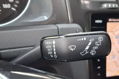VOLKSWAGEN GOLF e-Golf Comfortline Limestone Grey Metallic +Mint az ÚJ +60E Km +3X-s GARANCIA !!