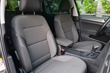 VOLKSWAGEN GOLF e-Golf Comfortline Limestone Grey Metallic +Mint az ÚJ +60E Km +3X-s GARANCIA !!