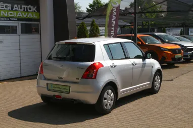 SUZUKI SWIFT 1.3 GLX Silky Silver Metallic +Eredeti Magyar Autó +Vonóhorog +3X-s GARANCIA !!