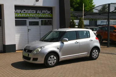 SUZUKI SWIFT 1.3 GLX Silky Silver Metallic +Eredeti Magyar Autó +Vonóhorog +3X-s GARANCIA !!