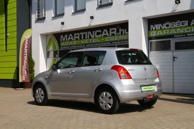 SUZUKI SWIFT 1.3 GLX Silky Silver Metallic +Eredeti Magyar Autó +Vonóhorog +3X-s GARANCIA !!