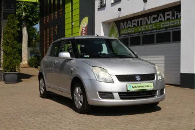 SUZUKI SWIFT 1.3 GLX Silky Silver Metallic +Eredeti Magyar Autó +Vonóhorog +3X-s GARANCIA !!