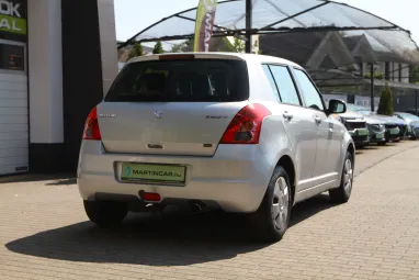 SUZUKI SWIFT 1.3 GLX Silky Silver Metallic +Eredeti Magyar Autó +Vonóhorog +3X-s GARANCIA !!