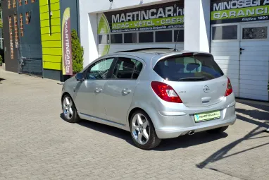 OPEL CORSA D 1.6 GSI Starsilber III Metallic +Keveset futott +Vezetett Szervizkönyv +3X-s GARANCIA !!
