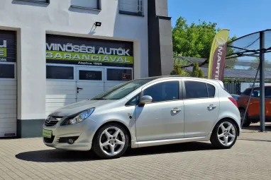OPEL CORSA D 1.6 GSI Starsilber III Metallic +Keveset futott +Vezetett Szervizkönyv +3X-s GARANCIA !!