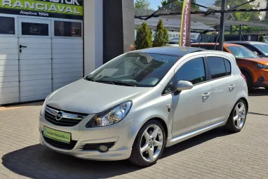 OPEL CORSA D 1.6 GSI Starsilber III Metallic +Keveset futott +Vezetett Szervizkönyv +3X-s GARANCIA !!