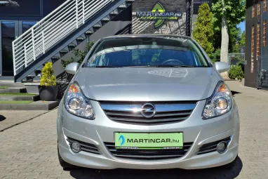 OPEL CORSA D 1.6 GSI Starsilber III Metallic +Keveset futott +Vezetett Szervizkönyv +3X-s GARANCIA !!