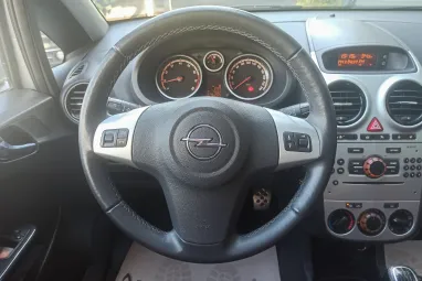 OPEL CORSA D 1.6 GSI Starsilber III Metallic +Keveset futott +Vezetett Szervizkönyv +3X-s GARANCIA !!
