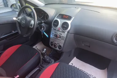 OPEL CORSA D 1.6 GSI Starsilber III Metallic +Keveset futott +Vezetett Szervizkönyv +3X-s GARANCIA !!