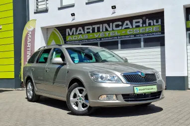 SKODA OCTAVIA Combi 2.0 CR TDI Family DPF Cappucciono Beige Metallic +Első Tulajdonostól +Friss Műszaki +3X-s GARANCIA !!