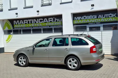 SKODA OCTAVIA Combi 2.0 CR TDI Family DPF Cappucciono Beige Metallic +Első Tulajdonostól +Friss Műszaki +3X-s GARANCIA !!