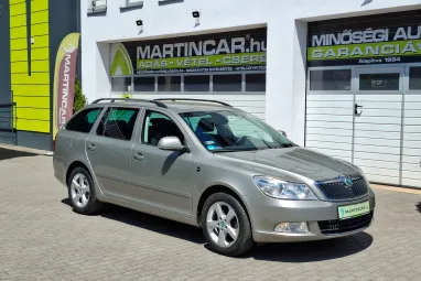 SKODA OCTAVIA Combi 2.0 CR TDI Family DPF Cappucciono Beige Metallic +Első Tulajdonostól +Friss Műszaki +3X-s GARANCIA !!