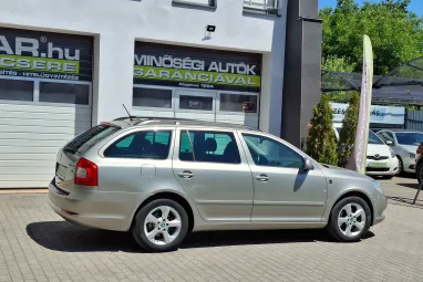 SKODA OCTAVIA Combi 2.0 CR TDI Family DPF Cappucciono Beige Metallic +Első Tulajdonostól +Friss Műszaki +3X-s GARANCIA !!