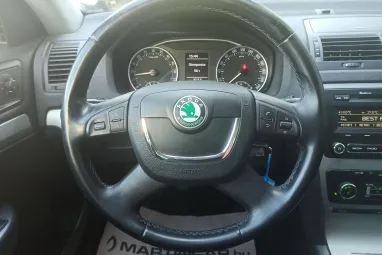 SKODA OCTAVIA Combi 2.0 CR TDI Family DPF Cappucciono Beige Metallic +Első Tulajdonostól +Friss Műszaki +3X-s GARANCIA !!