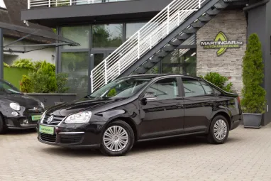 VOLKSWAGEN JETTA V 1.9 PD TDI Comfortline ICE Plus +Igényes állapot +Friss Műszaki +3X-s GARANCIA !!