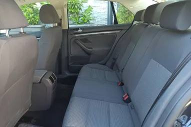 VOLKSWAGEN JETTA V 1.9 PD TDI Comfortline ICE Plus +Igényes állapot +Friss Műszaki +3X-s GARANCIA !!