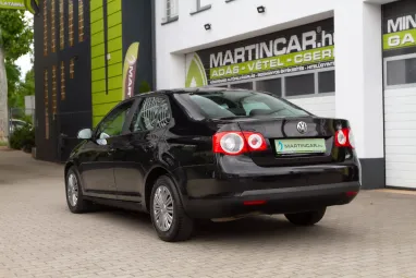VOLKSWAGEN JETTA V 1.9 PD TDI Comfortline ICE Plus +Igényes állapot +Friss Műszaki +3X-s GARANCIA !!
