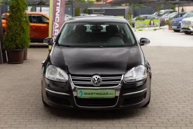 VOLKSWAGEN JETTA V 1.9 PD TDI Comfortline ICE Plus +Igényes állapot +Friss Műszaki +3X-s GARANCIA !!