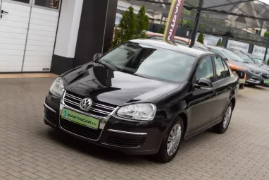 VOLKSWAGEN JETTA V 1.9 PD TDI Comfortline ICE Plus +Igényes állapot +Friss Műszaki +3X-s GARANCIA !!