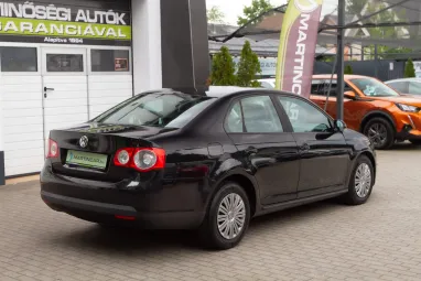 VOLKSWAGEN JETTA V 1.9 PD TDI Comfortline ICE Plus +Igényes állapot +Friss Műszaki +3X-s GARANCIA !!