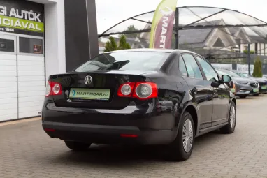 VOLKSWAGEN JETTA V 1.9 PD TDI Comfortline ICE Plus +Igényes állapot +Friss Műszaki +3X-s GARANCIA !!
