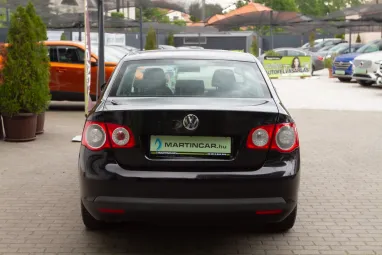 VOLKSWAGEN JETTA V 1.9 PD TDI Comfortline ICE Plus +Igényes állapot +Friss Műszaki +3X-s GARANCIA !!