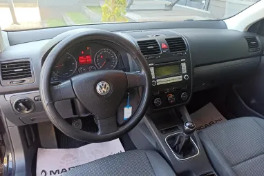 VOLKSWAGEN JETTA V 1.9 PD TDI Comfortline ICE Plus +Igényes állapot +Friss Műszaki +3X-s GARANCIA !!