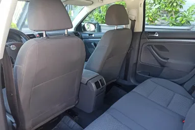 VOLKSWAGEN JETTA V 1.9 PD TDI Comfortline ICE Plus +Igényes állapot +Friss Műszaki +3X-s GARANCIA !!