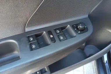 VOLKSWAGEN JETTA V 1.9 PD TDI Comfortline ICE Plus +Igényes állapot +Friss Műszaki +3X-s GARANCIA !!