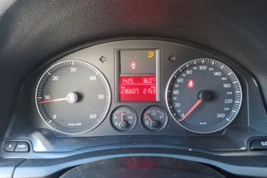 VOLKSWAGEN JETTA V 1.9 PD TDI Comfortline ICE Plus +Igényes állapot +Friss Műszaki +3X-s GARANCIA !!