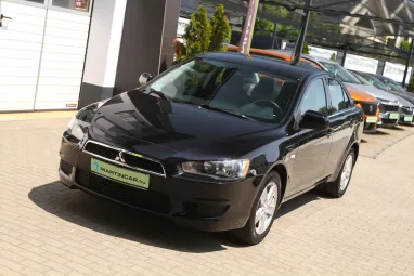 MITSUBISHI LANCER 1.5 Invite Panther Schwarz metalic +Igényes állapot +Friss Vizsga +3X-s GARANCIA !!