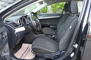MITSUBISHI LANCER 1.5 Invite Panther Schwarz metalic +Igényes állapot +Friss Vizsga +3X-s GARANCIA !!