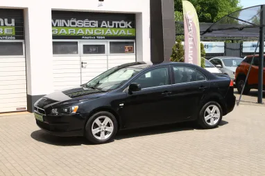 MITSUBISHI LANCER 1.5 Invite Panther Schwarz metalic +Igényes állapot +Friss Vizsga +3X-s GARANCIA !!