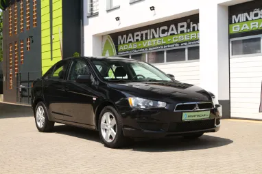 MITSUBISHI LANCER 1.5 Invite Panther Schwarz metalic +Igényes állapot +Friss Vizsga +3X-s GARANCIA !!