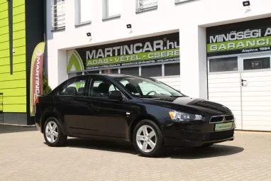 MITSUBISHI LANCER 1.5 Invite Panther Schwarz metalic +Igényes állapot +Friss Vizsga +3X-s GARANCIA !!