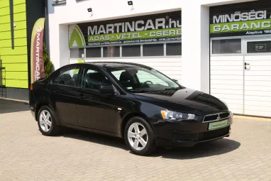 MITSUBISHI LANCER 1.5 Invite Panther Schwarz metalic +Igényes állapot +Friss Vizsga +3X-s GARANCIA !!